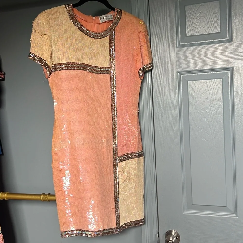 Beautiful vintage sequin mini dress - Picture 3 of 6